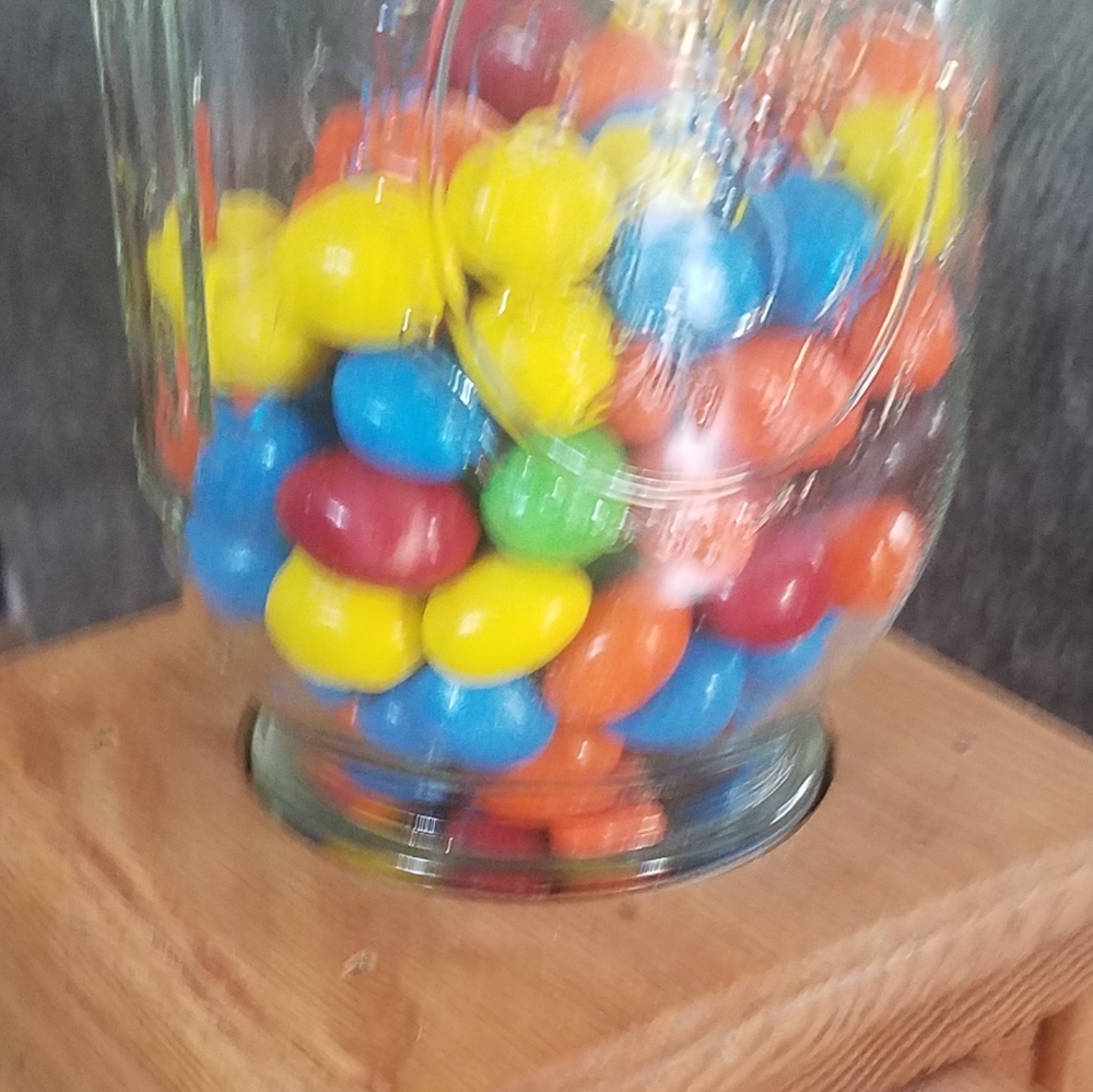 Candy Dispenser - Picture 3 of 3